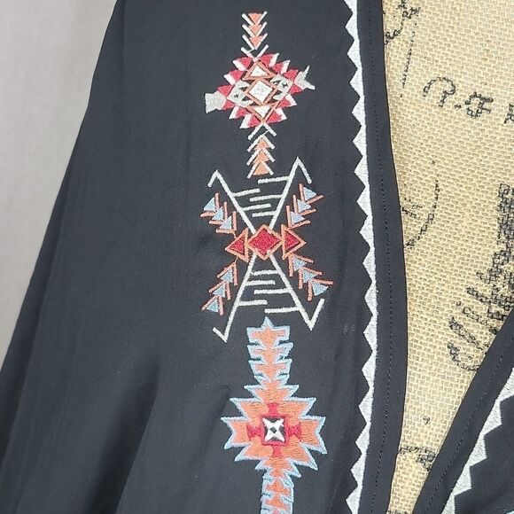 GB Aztec Embroidered Black Cape Large - Picture 3 of 7